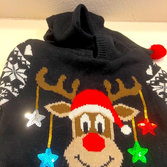 No boundaries in girls 👧  Christmas sweater - Picture 9 of 12